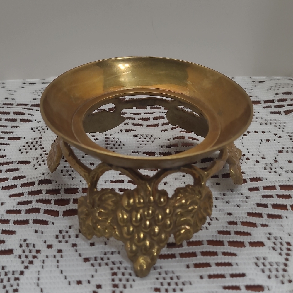 Brass Orb, Crystal Ball Or Candleholder Footed Stand Grape Leaves